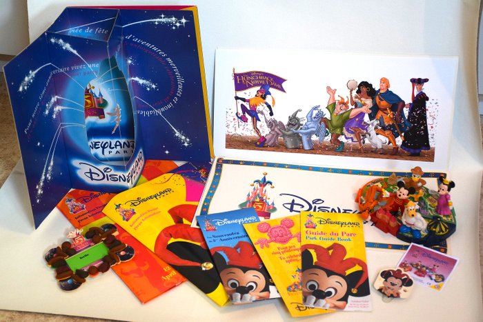 Disneyland Paris - 14 items - 5th Anniversary - (1997)