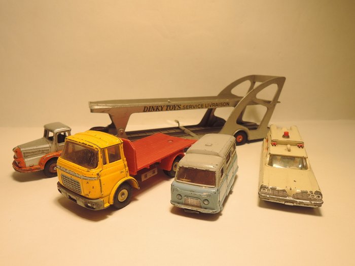 Dinky Toys - 1:43 - Unic Tracteur - Superior Criterion - Berliet - Standard