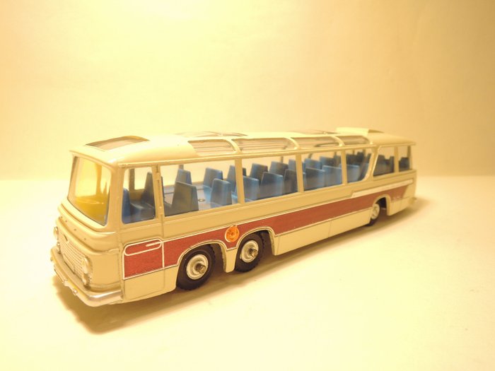 Dinky Toys - 1:43 - Vega Major Luxury Coach - Ref N° 952