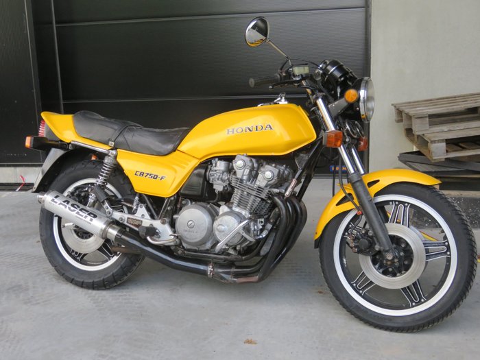 Preview of the first image of Honda - CB750F - Bol d'Or - 750 cc - 1982.