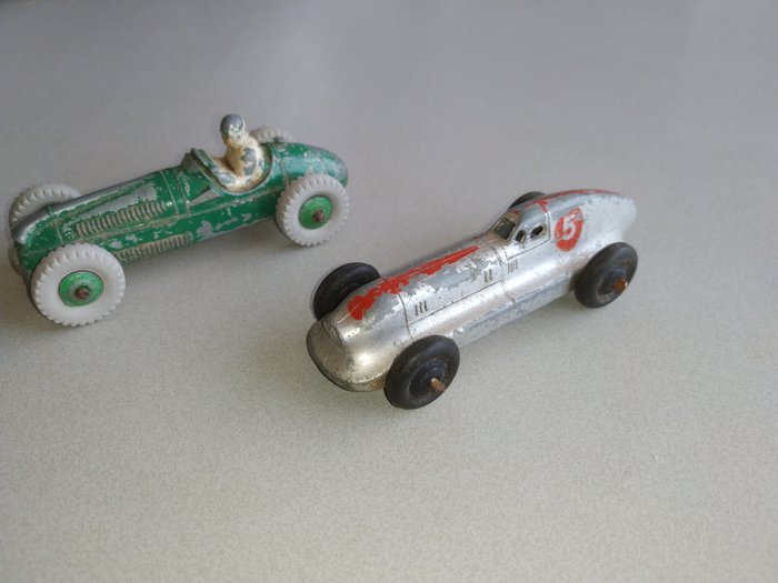 Dinky Toys - 1:48 - Pre-War First Issue "Silver Hotchkiss no.5 Racing Car"no.23B - 1935 - Post-War Original Issue - Second Serie "Cooper - Bristol"no. 233 - 1954