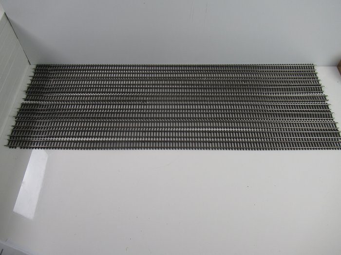 Image 3 of Märklin H0 - 2205 - Tracks - 10 flexible K-tracks 900 mm.