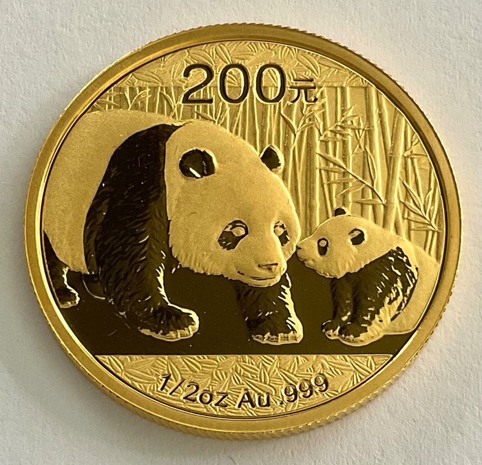 China. 200 Yuan 2011 - Panda - 1/2 oz