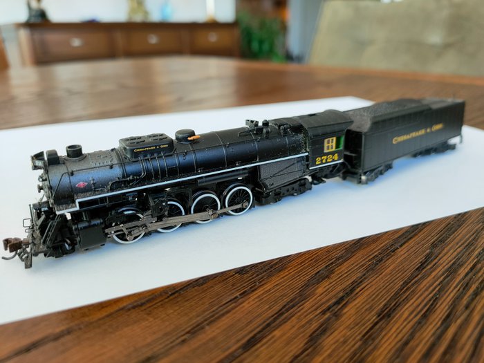 Bachmann N - 50953 - Steam locomotive with tender - 2-8-4 - Chesapeake & Ohio
