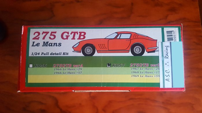 Model Factory Hiro - 1:24 - Ferrari 275 GTB Le Mans Full detail kit
