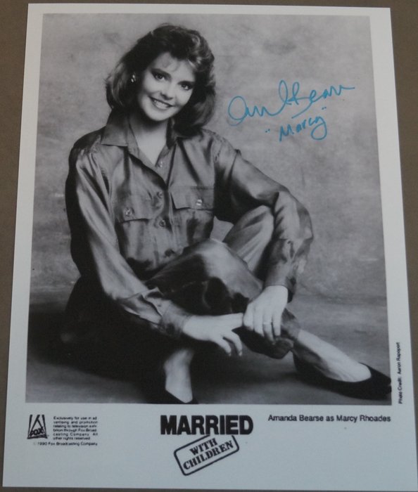 Married with Children - Classic TV - Amanda Bearse as Marcy Rhoades/D’Arcy - Autografo, Foto Signed with Coa, from Private Signing