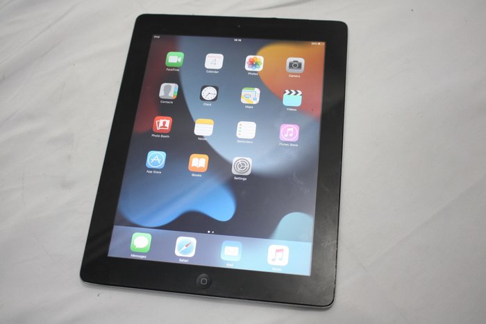 Apple iPad 2 (WiFi & 3G, 64GB) - model A1396 - con cavo di ricarica USB