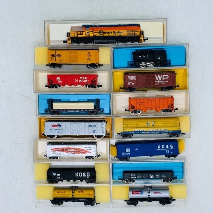 Atlas, Minitrix, Model-Power N - 2403/2281/4345/4454/3422/4444/4325/a.o. - Diesel locomotive, Freight carriage, Steam locomotive - RSD 15, 0-4-0T and 12 freight wagons