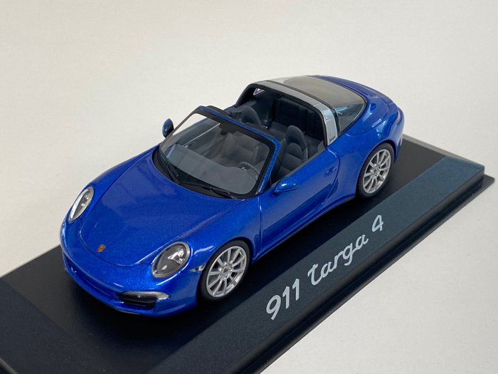 Minichamps - 1:43 - Porsche 911 Targa 4 991 2014-2015