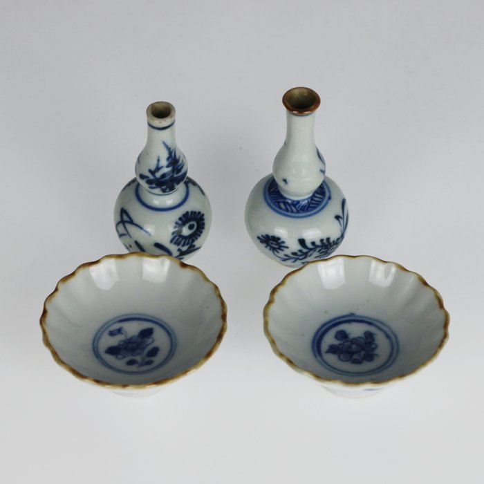Miniatura, Vasi (4) - Porcellana - Cina - Kangxi (1662-1722)
