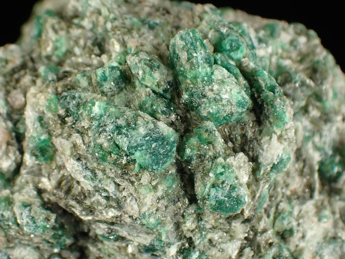Cristalli di smeraldo in Matrix da Zimbabwe - 90×80×55 mm - 358 g