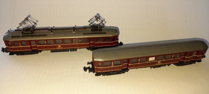 Roco N - 2160 A - Unità treno - BR 485 con carrozza 885 - DB