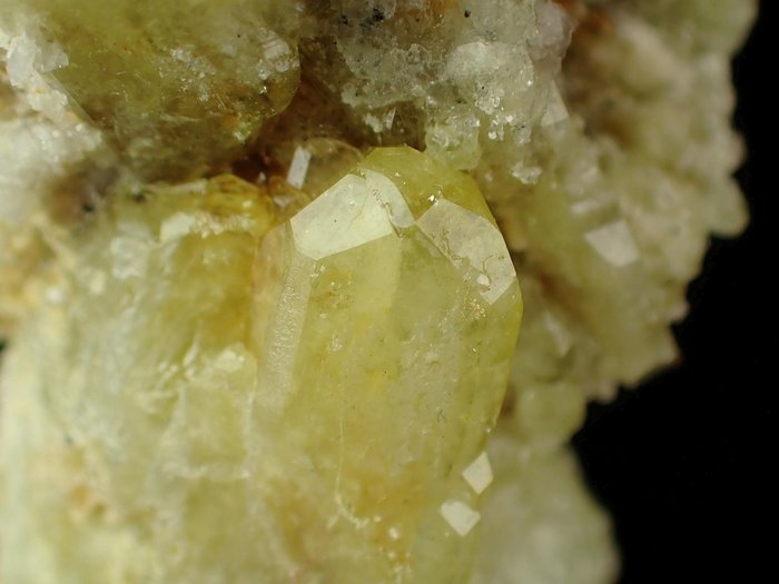 Rari cristalli di brasilite giallo verde Pietra potente - 50×30×25 mm - 31 g