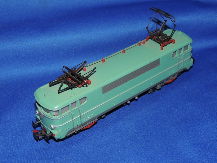 Märklin H0 - 3038 - Electric locomotive - BB 9223 - SNCF