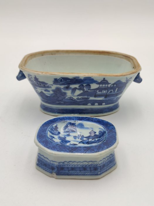 Ciotola, barattolo sale (2) - Blu e bianco - Porcellana - Cina - XVIII secolo