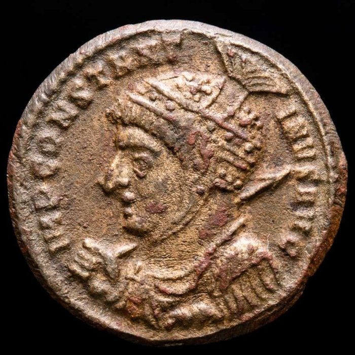 Impero romano. Costantino I (306-337 d.C.). Bronzo Follis,  Ticinum, AD 327. - VICTORIAE LAETAE PRINC PERP / TT two Victories holding shield