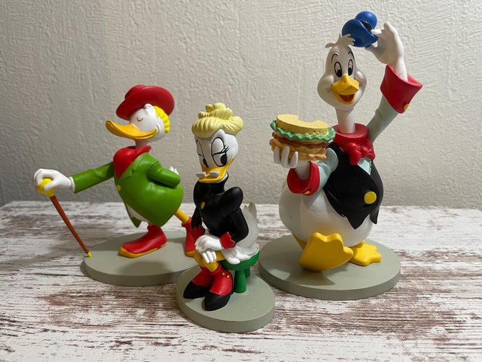 3 Statuettes - Famille Duck