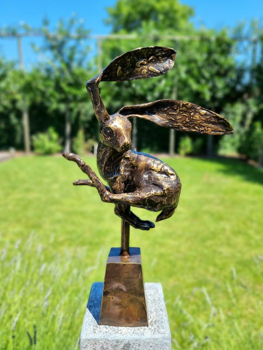 Figurine - Leaping hare - Bronze