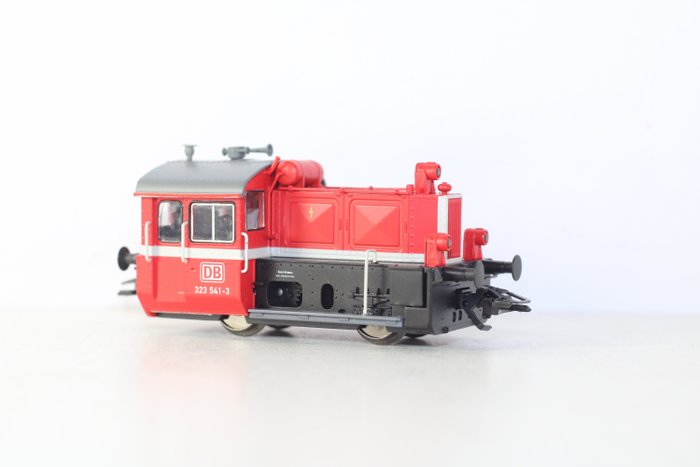 Trix H0 - 22139 - Locomotive diesel - Köf BR 323 - DB
