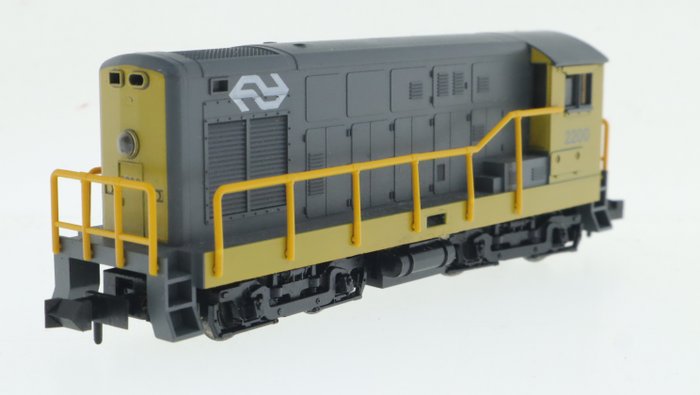 Minitrix N - Uit set 70106 - Electric locomotive - Series 2200 - NS