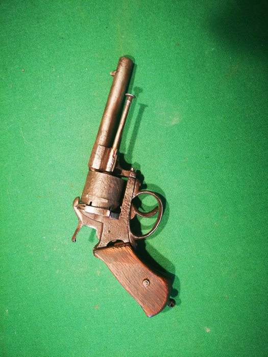 Francia - 1900 - Percussione a spillo (Lefaucheux) - Revolver