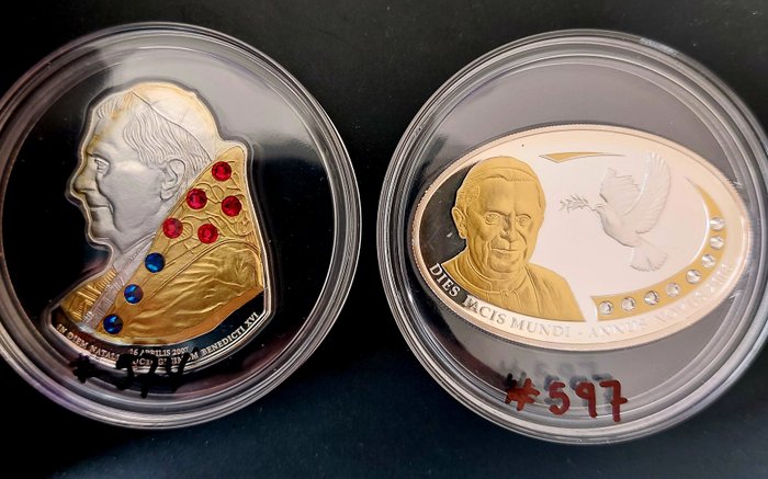 Cookeilanden. 5 Dollars 2007 y 2008 Proof, Annus Novus/80 Anniversary of Pope Benedict XVI, 2 x 25 gr