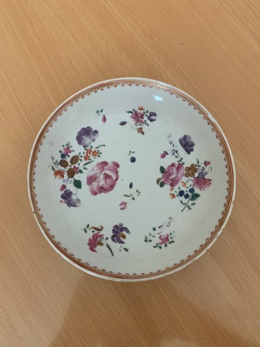 Piatto - Porcellana - Fiori - Cina - XVIII secolo