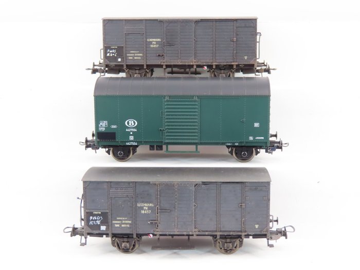 Liliput, Roco H0 - 46828/277 98 - Freight carriage - Three closed cars - CFL, NMBS
