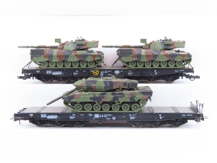 Roco, Mini Tanks H0 - 835 - Freight carriage - 2 heavy duty carriages loaded with three "Panzer Leopard 2A5 KWS II main battle tank" - DB