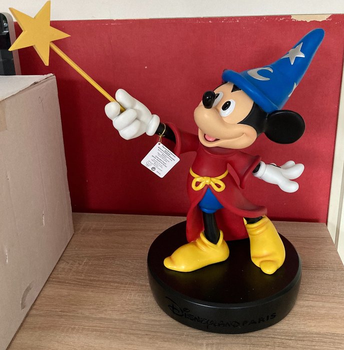 Disney Parks - Big Figure - Mickey Mouse Sorcerer - Fantasia - 50 cm