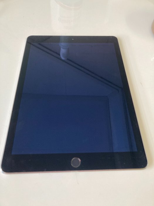 1 Apple A1566 - iPad (1) - Catawiki