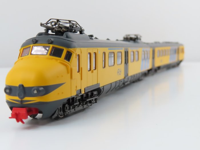Piko H0 - 57322 - Train unit - 2-Piece Mat '54 'Dog Head' - NS