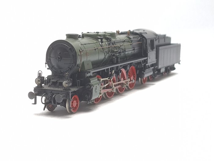 Fleischmann H0 - 4814 - Dampflokomotive mit Tender - P10 - KPEV