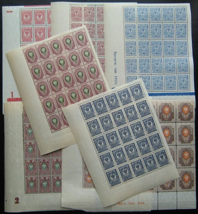 Russische Föderation 1908/1908 - Russian Empire. Parts of a small sheet consisting of 25 stamps - Zagorsky № 97 - 100, 105 - 108