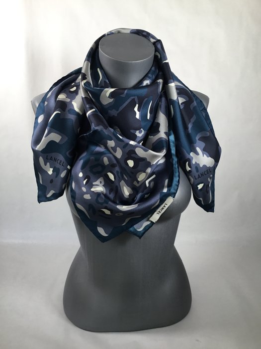 Lancel - Camouflage sur fond Bleu - 圍巾