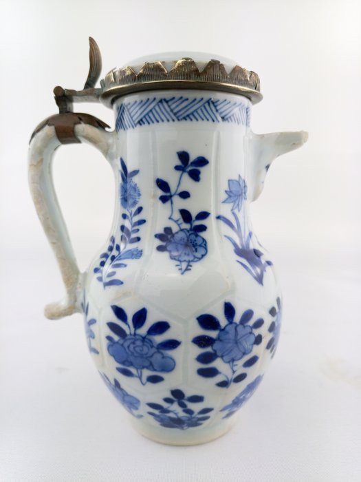 brocca - Porcellana - Cina - Kangxi (1662-1722)