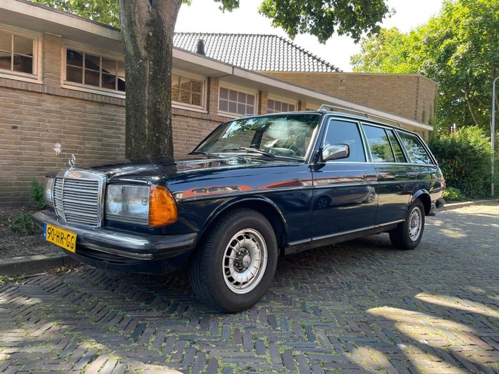Mercedes-Benz - 230TE - W123 - 1984