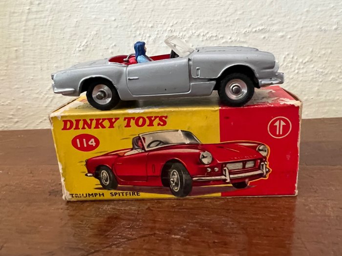Dinky Toys - 1:43 - Triumph Spitfire ref. 114 originale - Made in England
