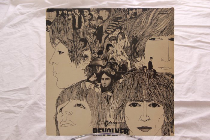 Beatles - Revolver [Japanese Red Wax Pressing] - LP Album - Gekleurd vinyl, Japanse persing - 1966