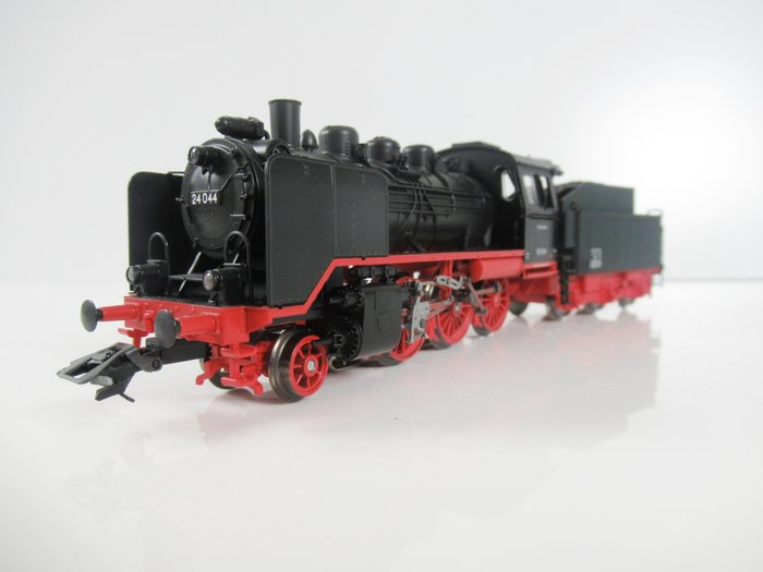 Märklin H0 - 36244 - Steam locomotive with tender - BR 24 with smoke generator - DB