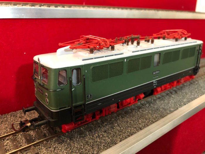 Piko H0 - 51053-2 - Electric locomotive - BR242, Ep.IV - DR (DDR)