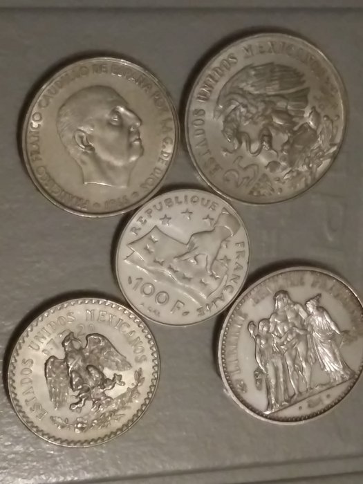 World. Lot of 5 silver coins - different dates