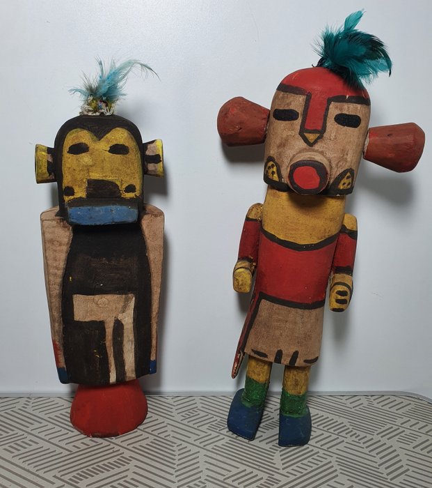 Bambole (2) - Legno, dipinti - Stile Kachina/Hopi 