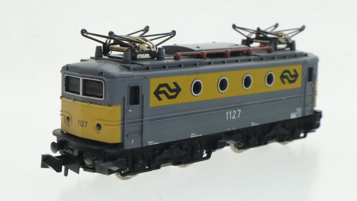 Minitrix N - 2069 - Electric locomotive - Series 1100 - NS