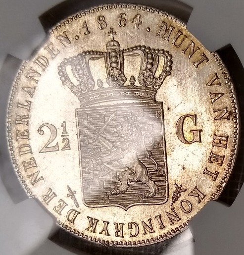 Niederlande. Willem III (1849-1890). 2 1/2 Gulden 1864-B zonder punt tussen I en P in NGC slab MS 62 TOP POP