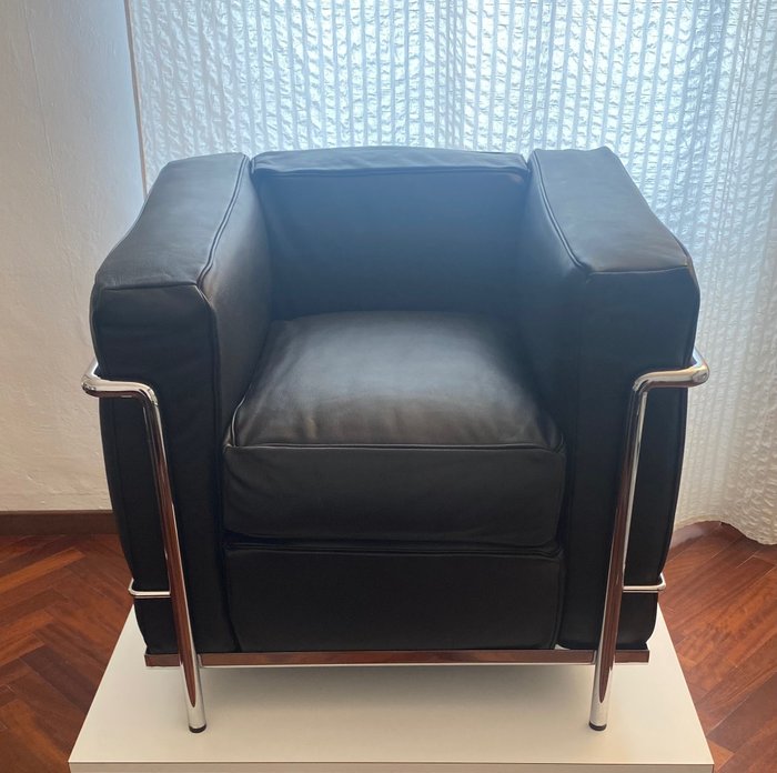 Cassina - Le Corbusier - 扶手椅子 - LC2 - 钢和皮革