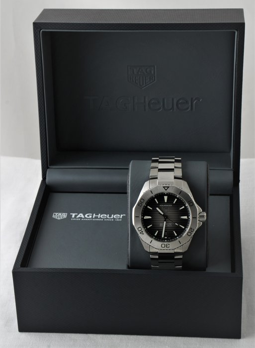 TAG Heuer – Aquaracer Professional 200 Date – Ref. No: WBP2110.BA0627 – Heren – 2011-heden