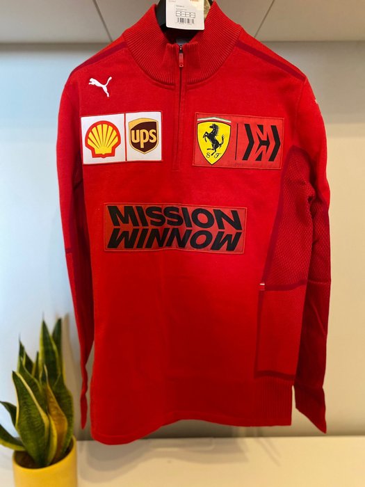 Ferrari - Formula One - 2021 - Team wear - Catawiki