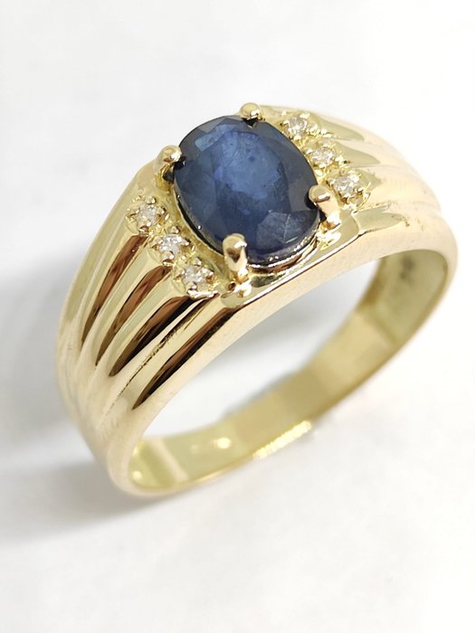 Ring - Gelbgold Saphir - Diamant 