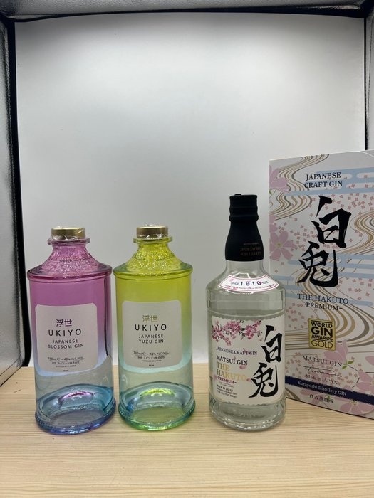Japanese Craft Gin - Ukiyo Japanese blossom and Yuzu - Matsui gin the Hakuto - 70 cl - 3 flasker